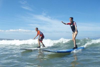 Group Surf Lesson: Two Hours of Beginners Instruction in Kihei Group Surf Lesson: Two Hours of Beginners Instruction in Kihei