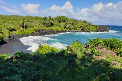 Full Circle Reverse - Luxury Road to Hana Tour from South Maui Full Circle Reverse - Luxury Road to Hana Tour from South Maui