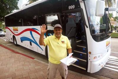 Miami and Everglades Tour in a Luxury Bus 