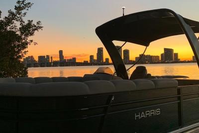 Champagne & Boat Cruise in Miami