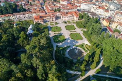 Varese & Holy Mountain private guided tour, from Milan