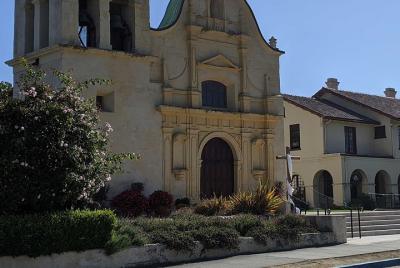 Monterey Bay Audio Driving Tour: From Del Monte Beach to Cannery Row Monterey Bay Audio Driving Tour: From Del Monte Beach to Cannery Row