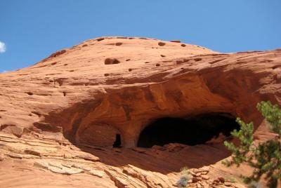 Anasazi Tour in Mystery Valley with Najavo Guide Anasazi Tour in Mystery Valley with Najavo Guide