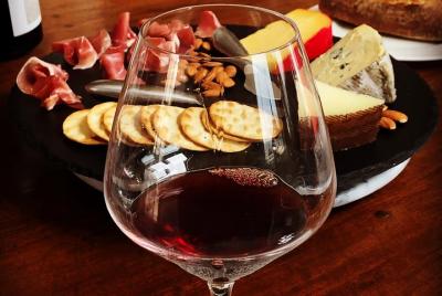 Private Guided Napa and Sonoma Wine Tour and Tasting Private Guided Napa and Sonoma Wine Tour and Tasting