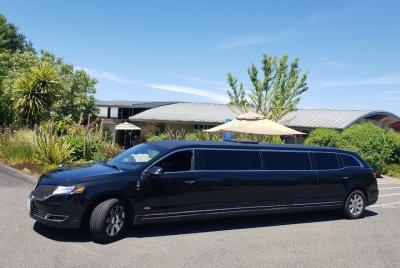 8 Hour Napa or Sonoma Wine Tour in Private Limousine 8 Hour Napa or Sonoma Wine Tour in Private Limousine