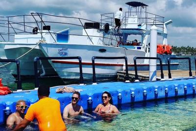Party Boat con Snorkeling  Party Boat con Snorkeling