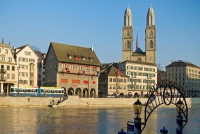 Zurich City Highlights Tour with Felsenegg Cable Car and Ferry Ri Zurich City Highlights Tour with Felsenegg Cable Car and Ferry Ri