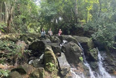 Short hike with a swimming pond followed by a lookout Sightseeing