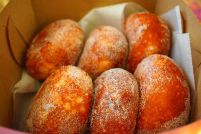 Diamond Head Shuttle with Malasada