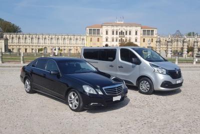 Palm Springs Airport (PSP) to LA QUINTA/INDIO - Round-Trip Private Transfer