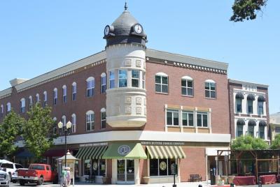 Paso Robles Scavenger Hunt Walking Tour and Game