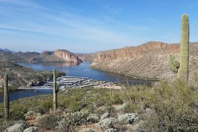Semi-Custom Apache Trail Day Trip Including Dolly Steamboat and S Semi-Custom Apache Trail Day Trip Including Dolly Steamboat and S