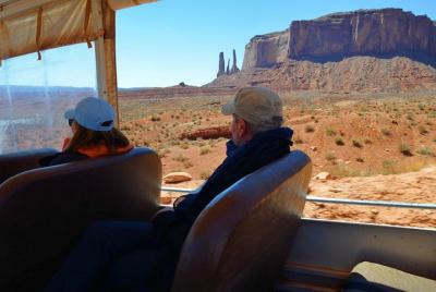Monument Valley Air and Ground Tour from Phoenix Monument Valley Air and Ground Tour from Phoenix