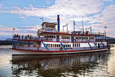 2-Hour Columbia River Gorge Sunday Champagne Brunch Cruise 2-Hour Columbia River Gorge Sunday Champagne Brunch Cruise