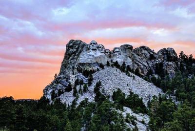 Custer State Park - Private Group Van Tour  Custer State Park - Private Group Van Tour