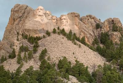 Private Mount Rushmore and Flume Trail Hike Private Mount Rushmore and Flume Trail Hike