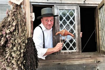 2.5-Hour Salem History & Sightseeing Guided Walking Tour 2.5-Hour Salem History & Sightseeing Guided Walking Tour