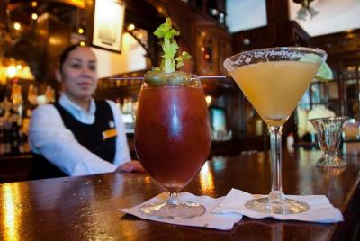 San Antonio Barwalk Tour San Antonio Barwalk Tour