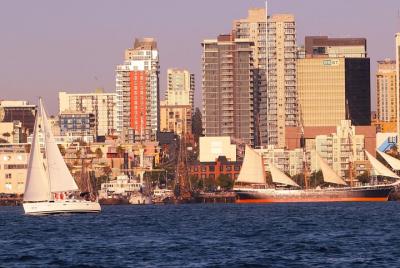 Relaxing San Diego Harbor Sunset Sailing Tours! Relaxing San Diego Harbor Sunset Sailing Tours!