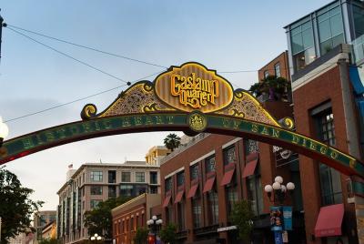 Private Walking Tour San Diego: Little Italy and Gaslamp Quarter Private Walking Tour San Diego: Little Italy and Gaslamp Quarter