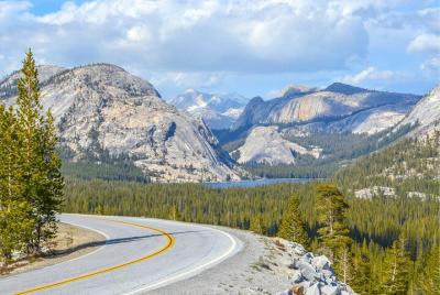 4 Day Sierra Nevada Tour of Yosemite and Tahoe from San Francisco 4 Day Sierra Nevada Tour of Yosemite and Tahoe from San Francisco
