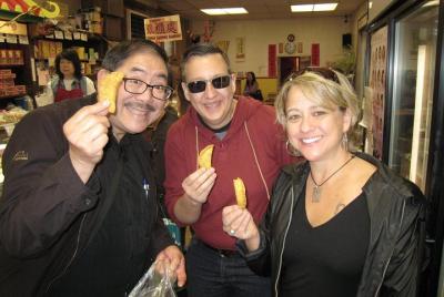 Classic Chinatown Tour and Optional Hosted Dim Sum Tasting Luncheon