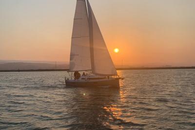 Small-Group Sailing Lessons  Small-Group Sailing Lessons