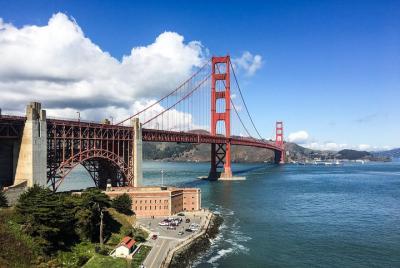 The Golden Gate Historical Walk with Secret Bridge Viewpoint