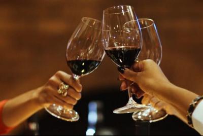 5 hour Malibu Coast Beach Wine Tasting and Food Pairing tour 5 hour Malibu Coast Beach Wine Tasting and Food Pairing tour