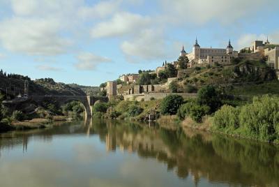 Toledo Tour with Wine Tasting and Optional 7 Monuments Access Toledo Tour with Wine Tasting and Optional 7 Monuments Access