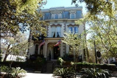 Historic Homes of Savannah Guided Walking Tour Historic Homes of Savannah Guided Walking Tour