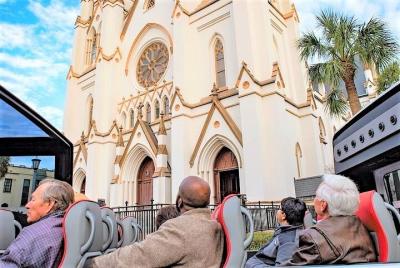 90-Minute Savannah 360° Open-Air Panoramic City History Tour with Live Narration 90-Minute Savannah 360° Open-Air Panoramic City History Tour with Live Narration