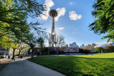 Seattle Private Tours with Locals: 100% Personalized, See the Cit
