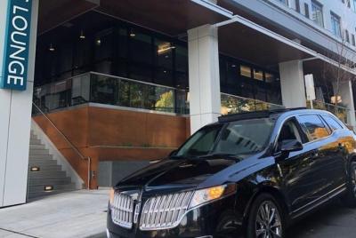 SEATTLE AIRPORT TRANSPORTATION in SUV