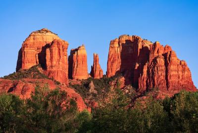 Sedona Scenic Full-Day Private Luxury Car Tour Sedona Scenic Full-Day Private Luxury Car Tour
