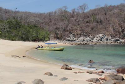 Huatulco Shore Excursion: Seven Bays Private Tour Huatulco Shore Excursion: Seven Bays Private Tour