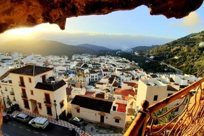 Ojen private walking tour by Tours in Malaga Ojen private walking tour by Tours in Malaga