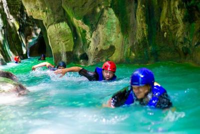 hotels & villas pick up -27 WATERFALLS OF DAMAJAGUA hotels & villas pick up -27 WATERFALLS OF DAMAJAGUA