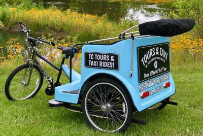 Hi-5 Rickshaw Tour Traverse City - First Thing You MUST Do in TC!