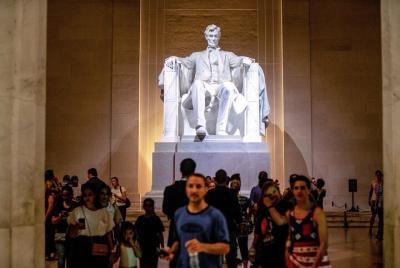 Washington DC After Dark Sightseeing Night-Time Tour with Stops a