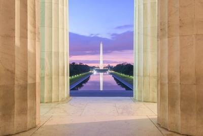 Private Smartphone-Guided Walking Tour of D.C. Monuments