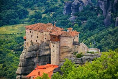 Meteora Day Trip by Train from Athens Meteora Day Trip by Train from Athens