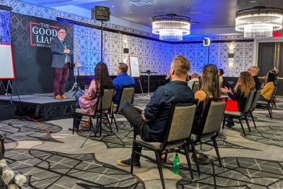 Magic and Mind Reading Show: Brian Curry the Good Liar Magic and Mind Reading Show: Brian Curry the Good Liar