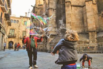 Private Family City Walking Tour Barcelona - Churros, hot chocola Private Family City Walking Tour Barcelona - Churros, hot chocola