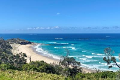 Full-Day Small Group Tour to North Stradbroke Island  Full-Day Small Group Tour to North Stradbroke Island