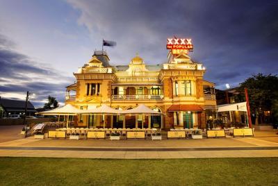 Cruise To Lunch Package 