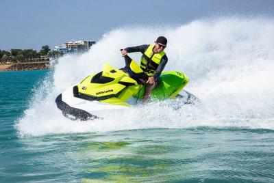 1-Hour Casino Royale Jet Skiing in Darwin