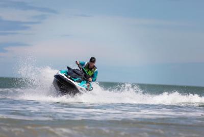 1-Hour Thunderball Shipwreck Jet Skiing in Darwin 1-Hour Thunderball Shipwreck Jet Skiing in Darwin