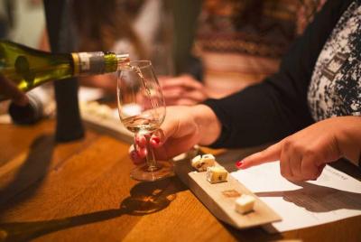 Hunter Valley Private Tour including wine, chocolate, cheese, vodka, gin tasting Hunter Valley Private Tour including wine, chocolate, cheese, vodka, gin tasting