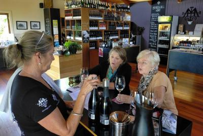 Tamar Valley Food and Wine Boutique Tours